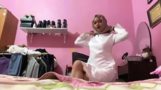 Clara Show Memek Hijabers Sangean